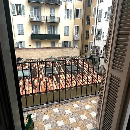 Cosy Et Spacieux 2p - Port De - Climatise *